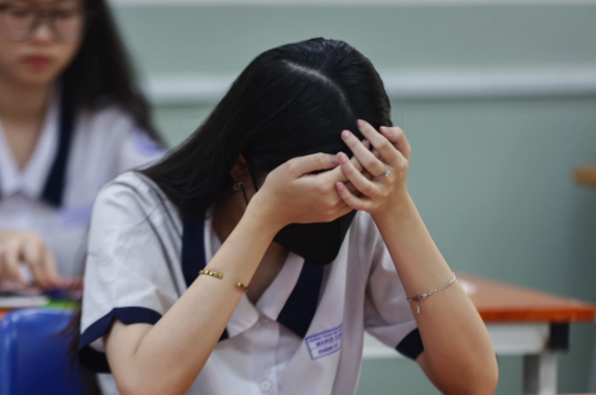 Đã đến lúc bỏ tuyển sinh đại học theo tổ hợp môn?