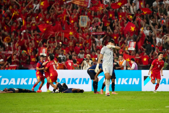 Báo Thái Lan: 'Bóng đá Việt Nam tiến xa hơn rất nhiều'