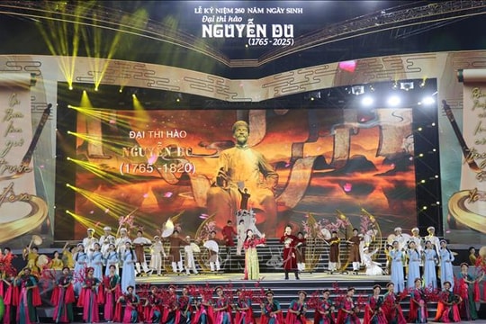 Lễ kỷ niệm 260 năm Ngày sinh Đại thi hào Nguyễn Du