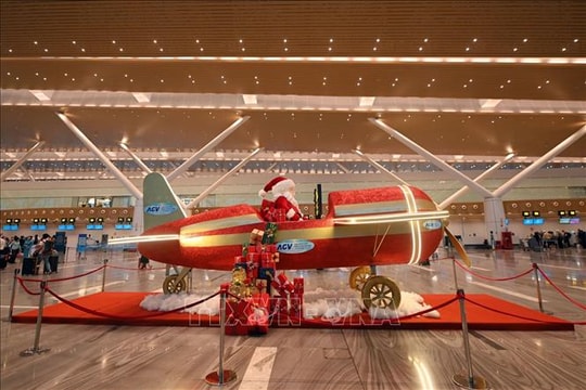 Diện mạo mới của Nhà ga T3 - sân bay Tân Sơn Nhất dịp Lễ hội cuối năm