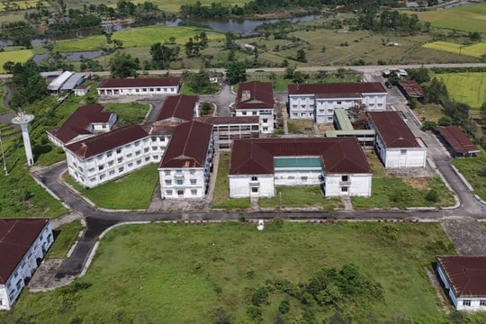 Nhiều cán bộ, nhân viên y tế kêu cứu vì bị chậm lương liên tục