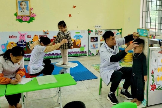 Chú trọng cải thiện dinh dưỡng cho trẻ thuộc hộ nghèo, cận nghèo