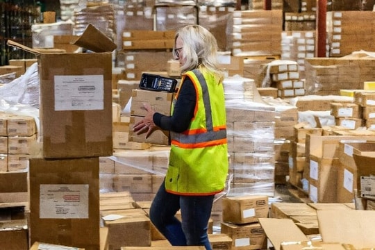 Doanh nghiệp nhỏ chật vật vì thuế, phí bảo hiểm ở Mỹ