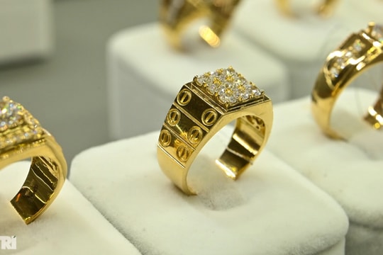 Dự báo giá vàng sau khi lập mặt bằng giá cao mới