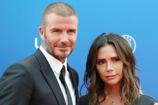 Những cặp uyên ương mặc đẹp nhất thế giới 2025