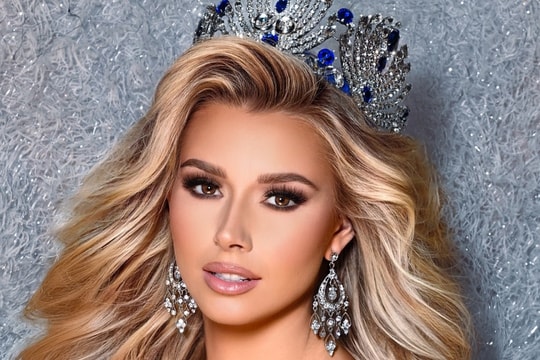 Nhan sắc như búp bê của Miss Cosmo 2025