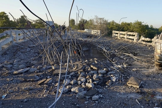 Thái Lan nêu lý do đánh bom cầu huyết mạch của Campuchia