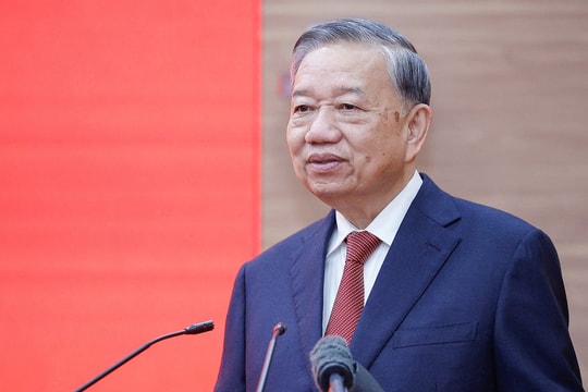 Tổng Bí thư: Nâng cao sức chiến đấu của Quân đội trong bối cảnh mới