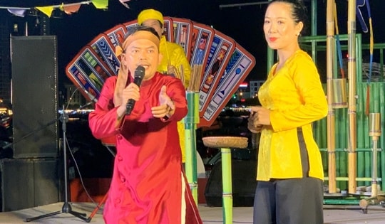 Độc đáo nghệ thuật hát bài chòi - sân chơi của những ván cờ