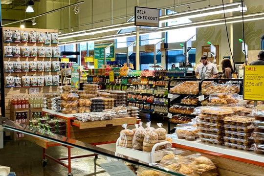 Một năm nhiệm kỳ hai của ông Trump: Chi phí sinh hoạt tại Mỹ tiếp tục leo thang