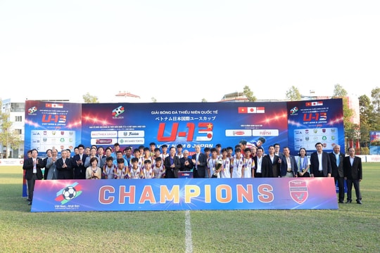 Giải Bóng đá Thiếu niên quốc tế U13 Việt Nam - Nhật Bản năm 2025 sôi nổi, fair-play và đầy cảm xúc