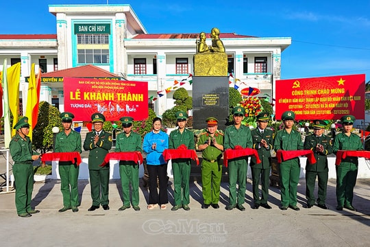 Khánh thành tượng đài 'Bác Hồ với chiến sĩ Biên phòng'