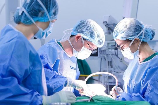 Nốt đen dưới mi mắt hóa ung thư da