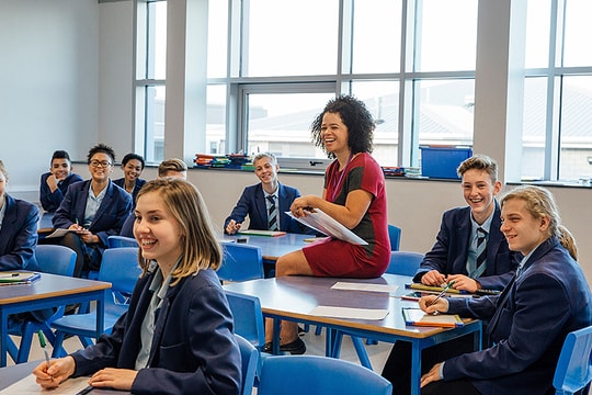 Đề xuất tuần làm việc 4 ngày để 'cứu' ngành giáo dục Anh