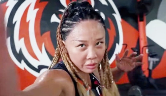 Môn võ “lạ” khiến nữ giám đốc mỹ thuật bỏ việc, đi thi gây chú ý