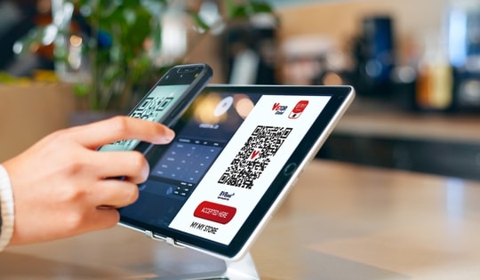 Mức phí bất ngờ khi quét mã QR thanh toán ở nước ngoài