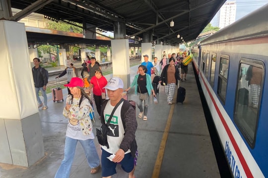 Đường sắt tăng chuyến, bổ sung hơn 5.500 vé phục vụ Tết Bính Ngọ 2026