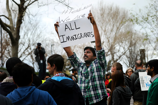 Làn sóng hủy lịch visa Mỹ đẩy nhiều chuyên gia vào ngõ cụt