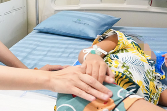 'Bão cytokine' suýt cướp sinh mạng bé gái bệnh cúm A