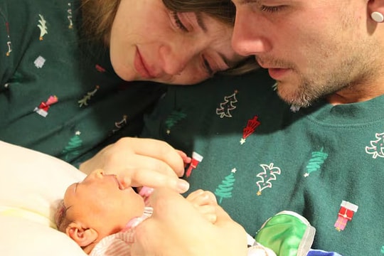 Người mẹ từ chối bỏ thai vô sọ để hiến tạng cứu người