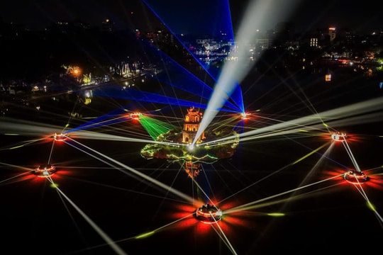 Chiếu sáng nghệ thuật Hồ Gươm dịp Tết Dương lịch 2026