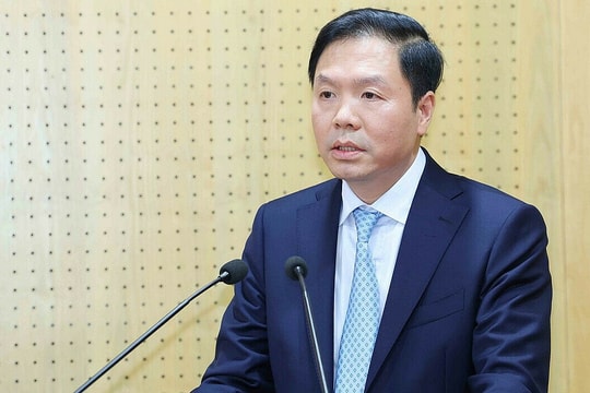 Phó chủ nhiệm Văn phòng Chính phủ làm Phó ban Tổ chức Trung ương