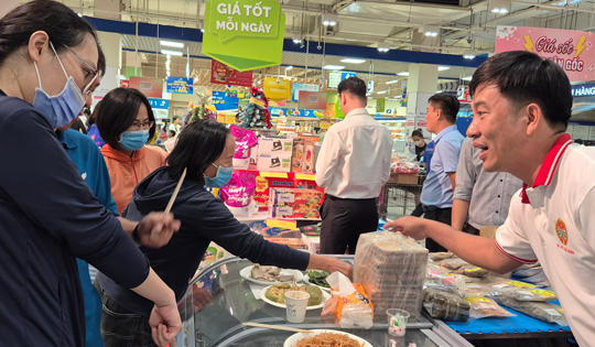 Nhiều cam kết với thực phẩm Tết