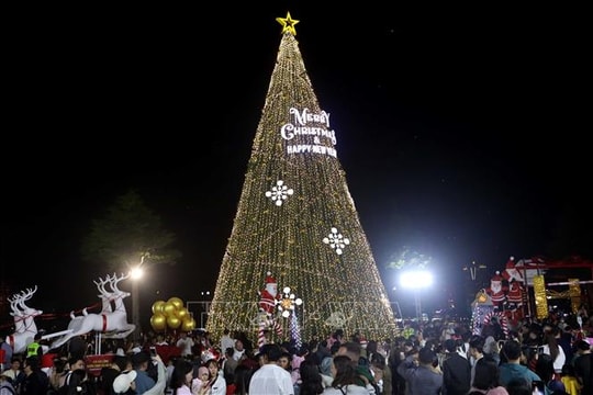 Noel ở Việt Nam - từ lễ hội du nhập đến ngày hội cộng đồng