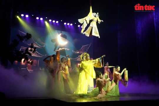 Nghệ thuật xiếc kết hợp cải lương: Làn gió mới cho sân khấu truyền thống