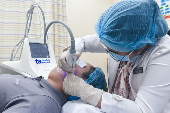 Kết hợp ba phương pháp trị sẹo rỗ mặt