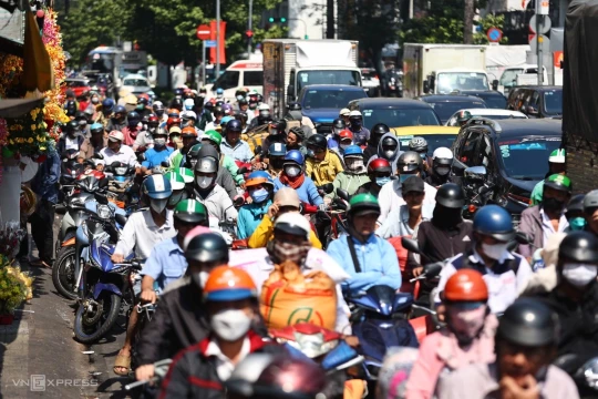 Đề xuất hạn chế xe xăng, dầu vào trung tâm TP HCM từ 2027