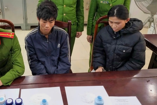 Lô ma túy tiền tỷ ngụy trang trong hộp mỹ phẩm