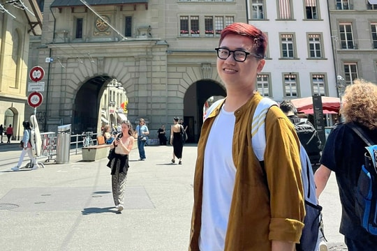 Chàng trai vàng Olympic Hóa học quốc tế muốn trở về