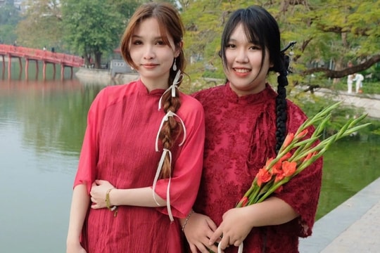 Nghỉ Tết Dương 4 ngày: Khách đổ xô săn vé, có chặng bay giá 10 triệu đồng