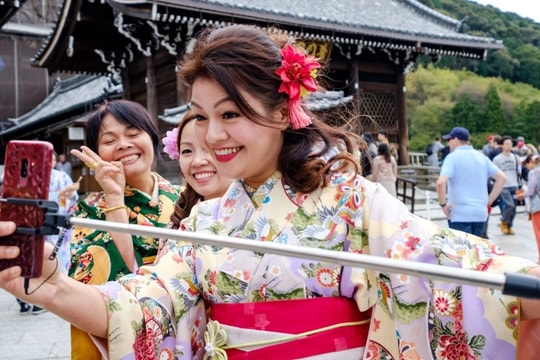 Khách Việt ồ ạt đến Nhật Bản, theo dấu "quái vật tuyết" để tránh chen chúc