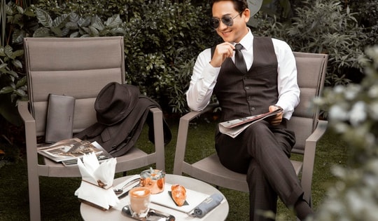 Sau thành công 'Mưa đỏ', 'soái ca màn ảnh' Hứa Vĩ Văn tái xuất với vai chiến sĩ tình báo