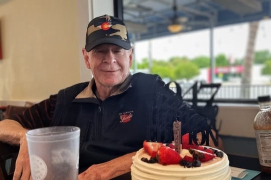 Vì sao một số phụ nữ trung niên thích yêu trai trẻ?