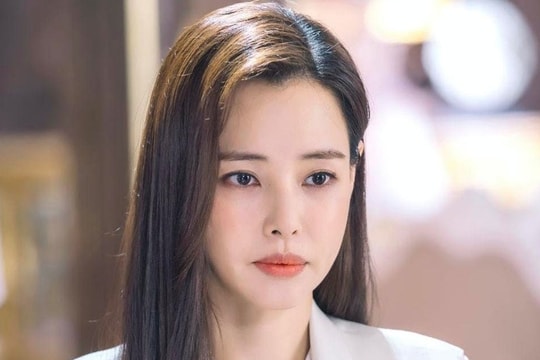 Hoa hậu Honey Lee bị truy tố