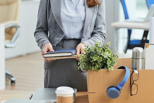 Bị sếp dụ viết đơn xin nghỉ việc, tôi phải làm gì?