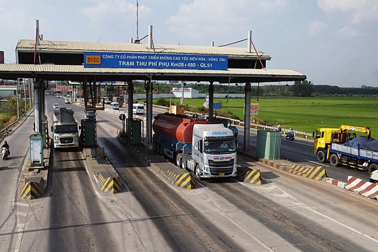 Đồng Nai đề nghị tháo dỡ hai trạm thu phí trên quốc lộ 51