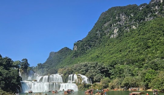 Du lịch nội địa lên ngôi