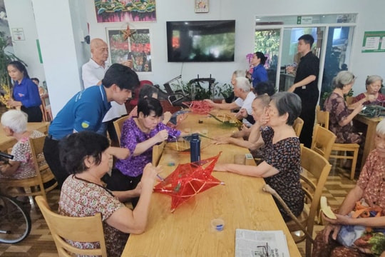 TP Hồ Chí Minh cần hệ sinh thái chăm sóc người cao tuổi đa tầng