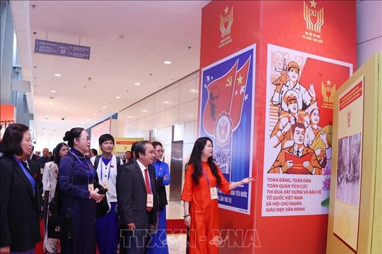 Triển lãm khơi dậy khát vọng đổi mới, lan tỏa tinh thần thi đua yêu nước