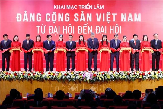 Tổng Bí thư Tô Lâm dự khai mạc triển lãm 'Đảng Cộng sản Việt Nam: Từ Đại hội đến Đại hội'