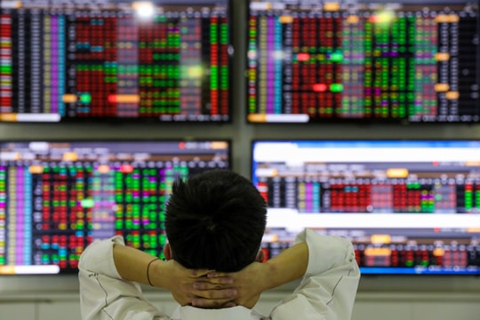 Chứng khoán hôm nay có thể lùi về 1.700 điểm