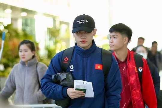 Đình Bắc không dự Gala Quả Bóng Vàng 2025