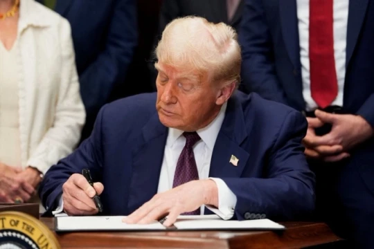 Người Mỹ hoài nghi về 'cổ tức thuế quan' 2.000 USD