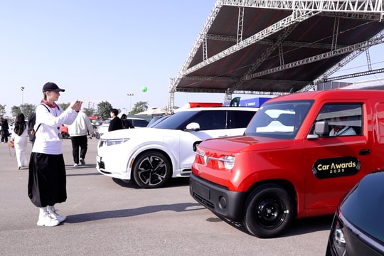 Hàng chục mẫu xe phục vụ khách tham quan VnMS