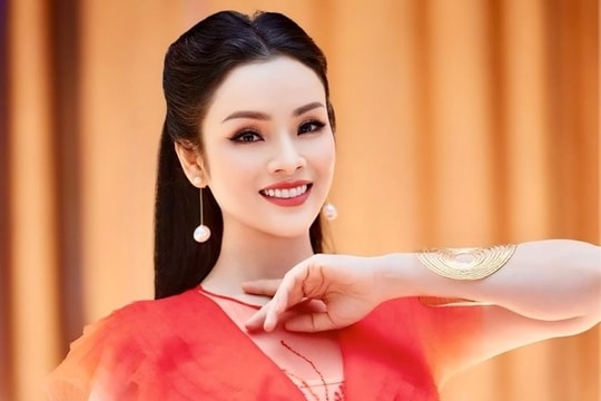 Bổ nhiệm chức danh Phó giáo sư cho ca sĩ Tân Nhàn