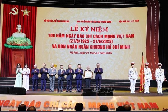 Báo chí Việt Nam - Một thế kỷ phát triển và đồng hành cùng dân tộc